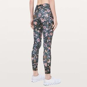 LULULEMON Frosted Rose Leggings